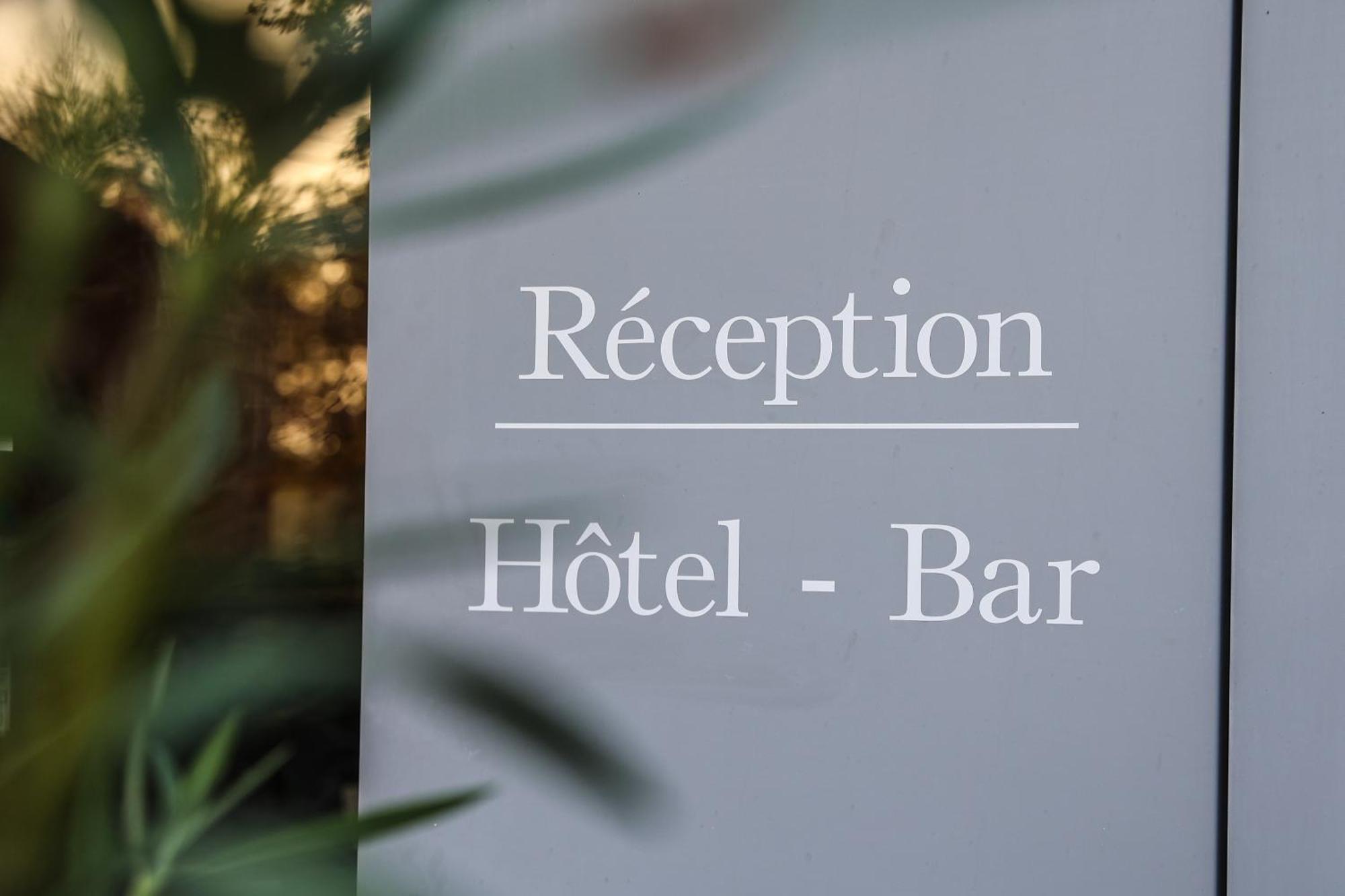 Hotel Chateau De Lacan Брив ла Гайард Екстериор снимка
